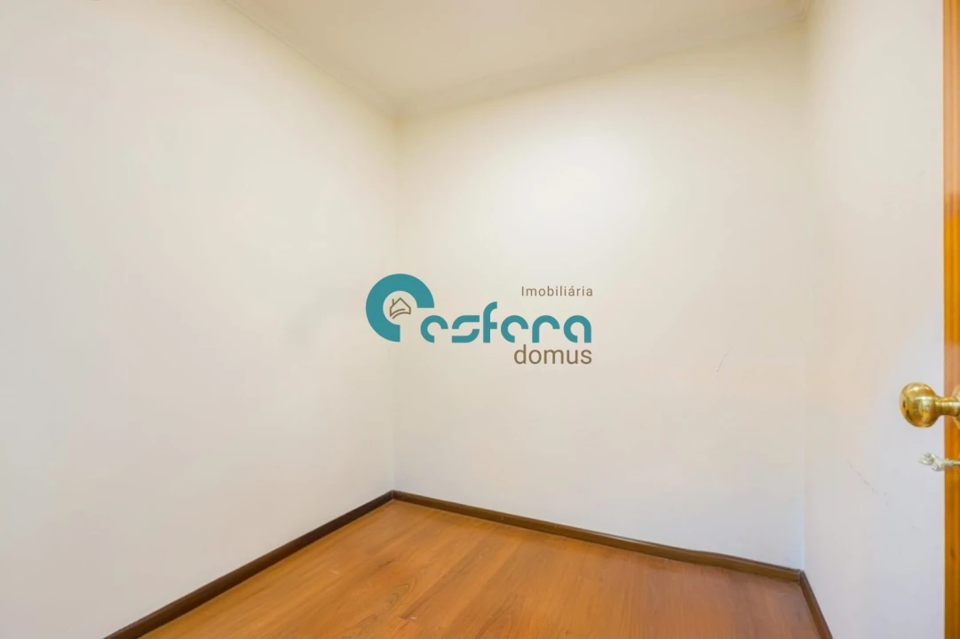 Apartamento T3 para Venda em Vilar de Andorinho Foto 8