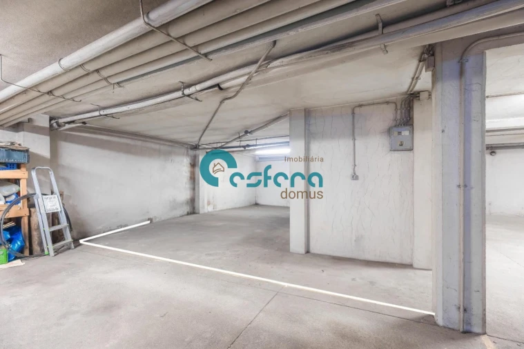 Apartamento T3 para Venda em Vilar de Andorinho Foto 19