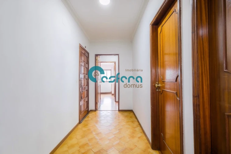 Apartamento T3 para Venda em Vilar de Andorinho Foto 7