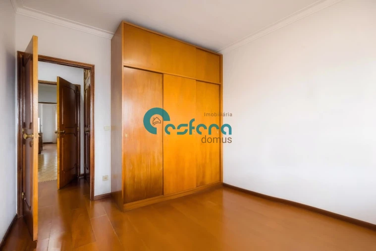 Apartamento T3 para Venda em Vilar de Andorinho Foto 10