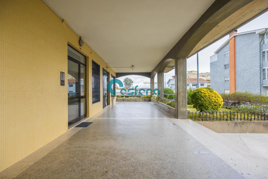 Apartamento T3 para Venda em Vilar de Andorinho Foto 20