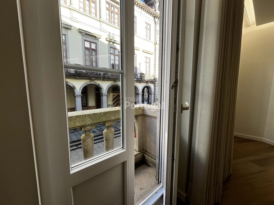 Apartamento T1 para Arrendamento em Braga (Maximinos, Sé e Cividade) Foto 1