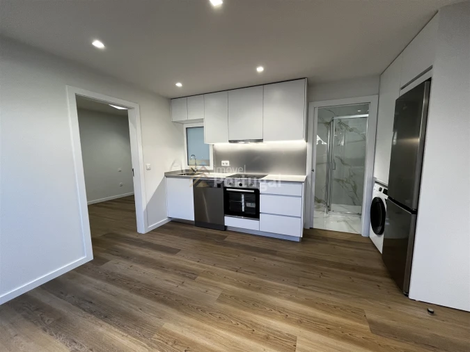 Apartamento T1 para Arrendamento em Braga (Maximinos, Sé e Cividade) Foto 5