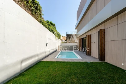 Apartamento T4 para Venda em Aldoar, Foz do Douro e Nevogilde