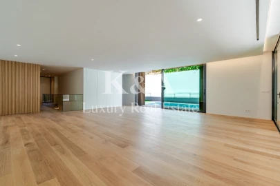 Apartamento T4 para Venda em Aldoar, Foz do Douro e Nevogilde