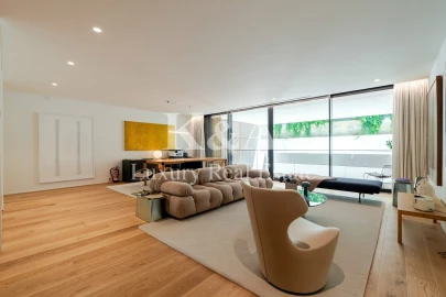 Apartamento T4 para Venda em Aldoar, Foz do Douro e Nevogilde