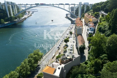 Apartamento T3 para Venda em Lordelo do Ouro e Massarelos