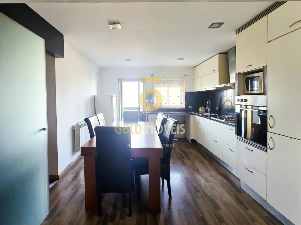 Apartamento T3 para Venda em Anta e Guetim Foto 2