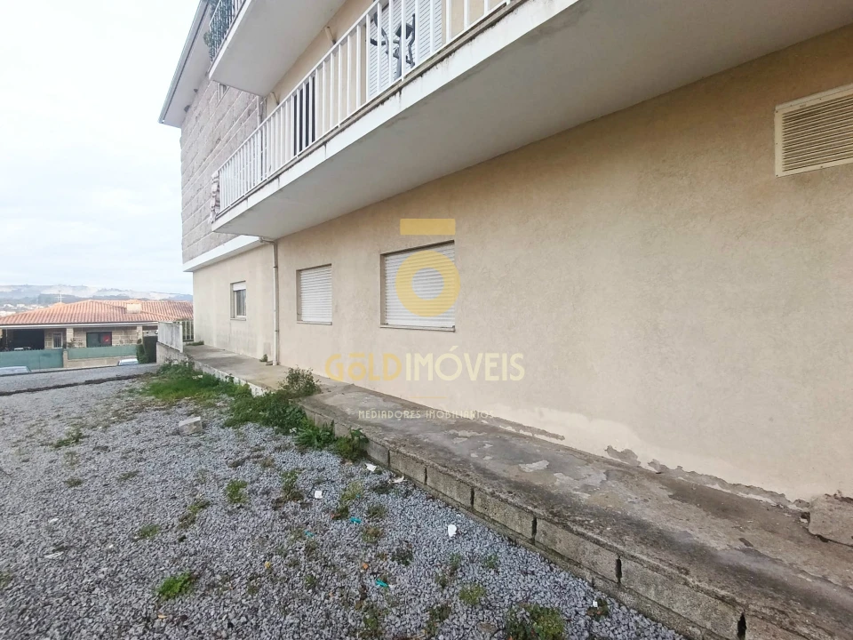 Garagem para Venda em Termas de São Vicente Foto 2