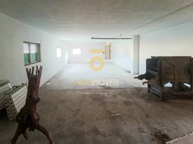 Garagem para Venda em Termas de São Vicente Foto 5