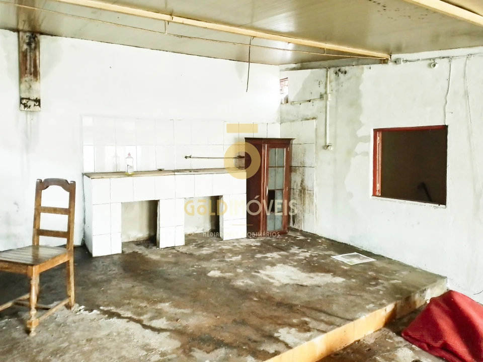 Moradia T2 para Venda em Penafiel Foto 3