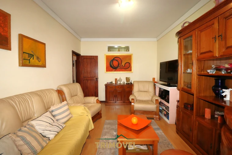 Apartamento T2 para Venda em São João da Madeira Foto 4