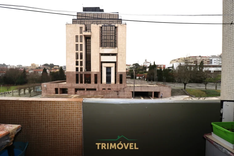 Apartamento T2 para Venda em São João da Madeira Foto 3