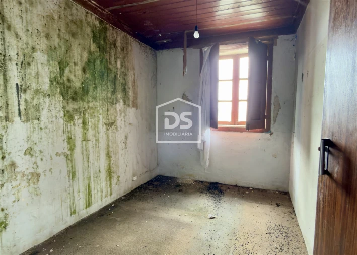 Moradia T3 para Venda em Meinedo Foto 28