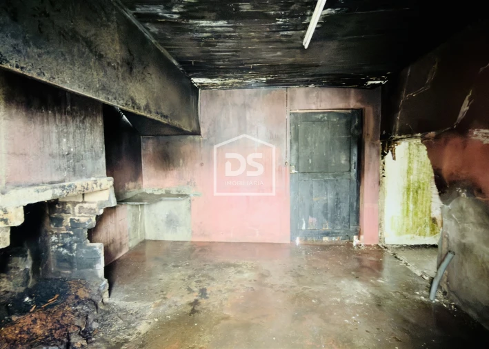 Moradia T3 para Venda em Meinedo Foto 10