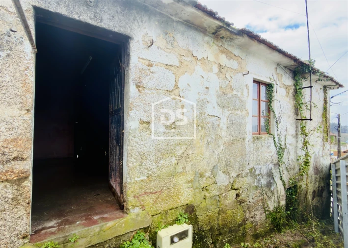 Moradia T3 para Venda em Meinedo Foto 2