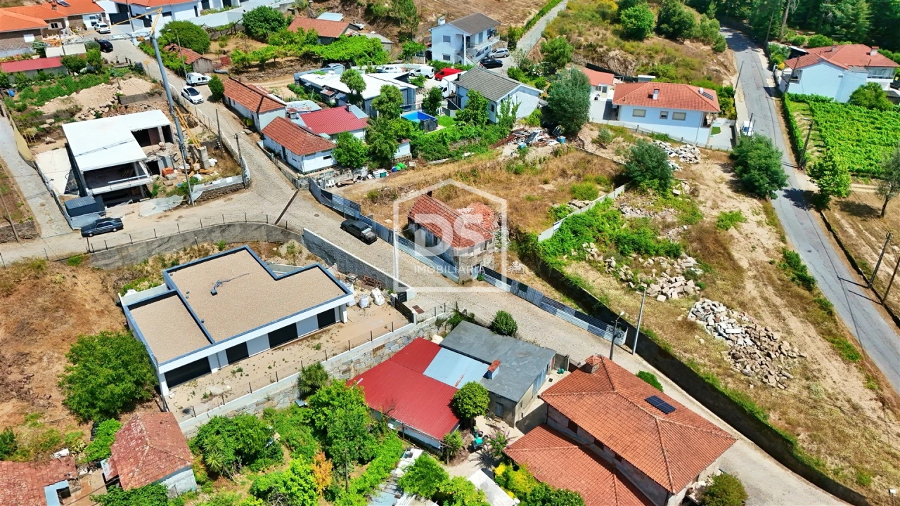 Moradia T3 para Venda em Meinedo Foto 18