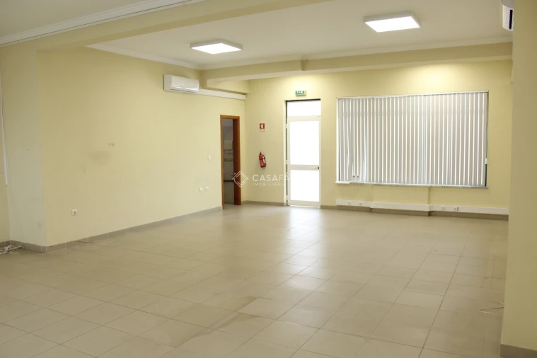 Loja para Arrendamento em Alcochete Foto 2