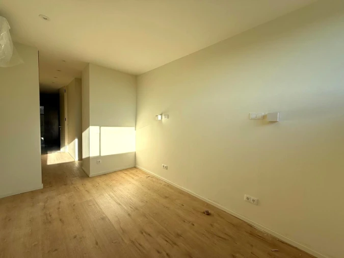 Apartamento T2 para Venda em Lordelo do Ouro e Massarelos Foto 11