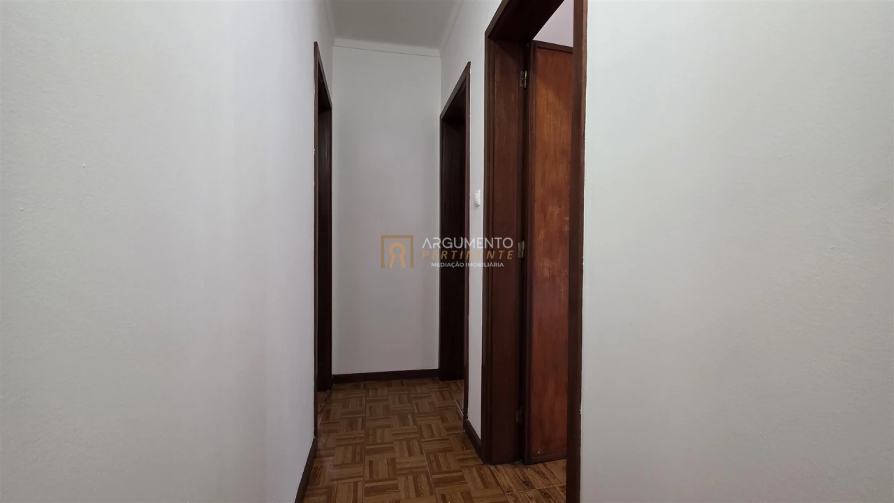 Moradia T3 para Venda em Castêlo da Maia Foto 14