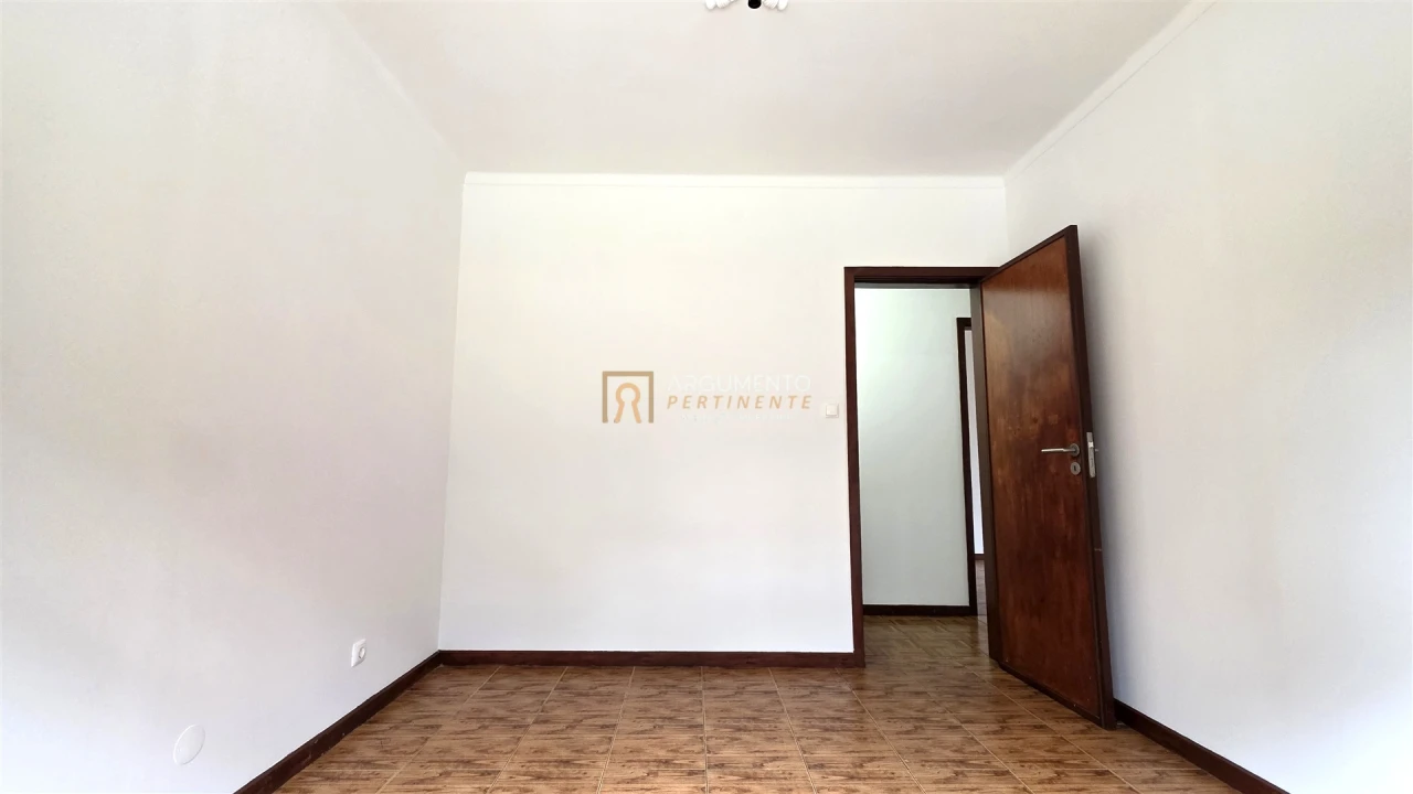 Moradia T3 para Venda em Castêlo da Maia Foto 13