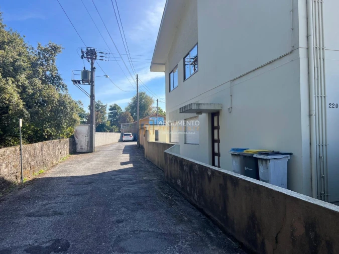 Moradia T3 para Venda em Castêlo da Maia Foto 24