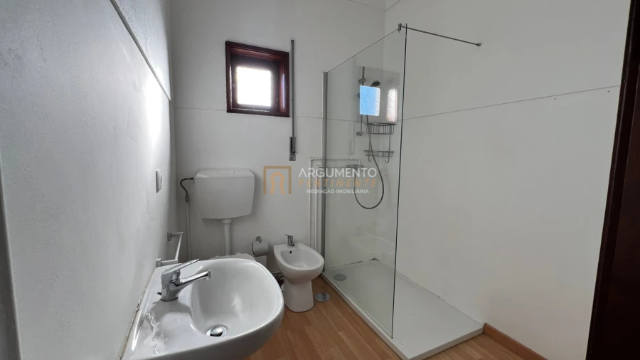Moradia T3 para Venda em Castêlo da Maia Foto 4