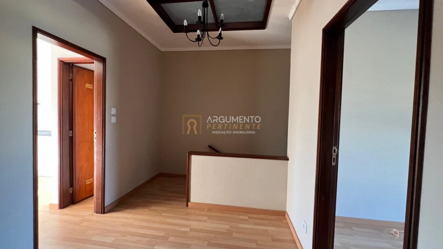 Moradia T3 para Venda em Castêlo da Maia Foto 6