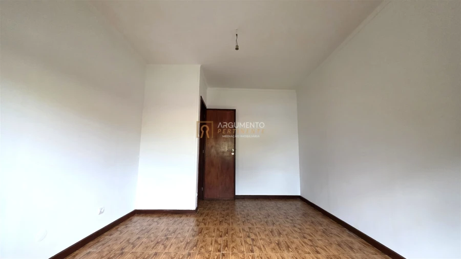Moradia T3 para Venda em Castêlo da Maia Foto 16