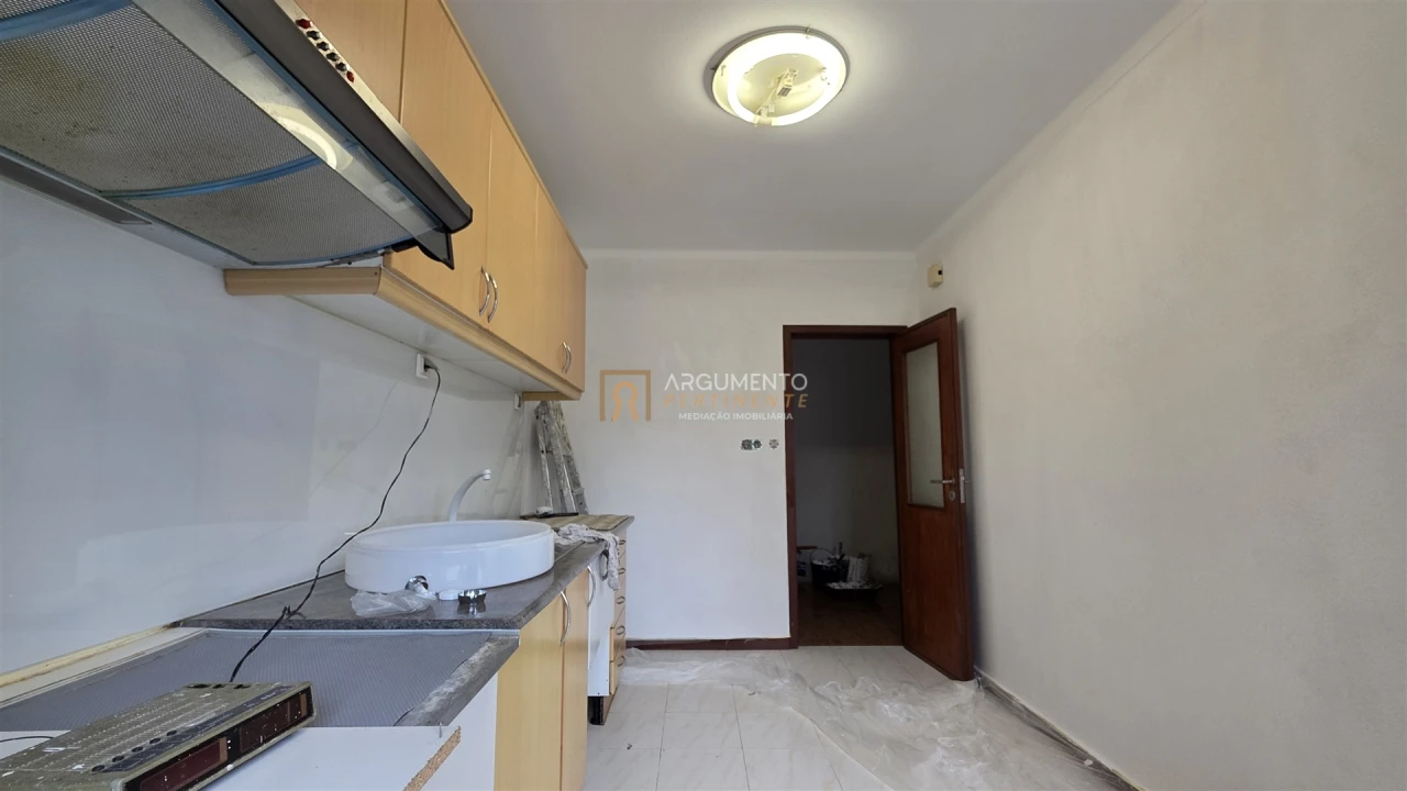 Moradia T3 para Venda em Castêlo da Maia Foto 32