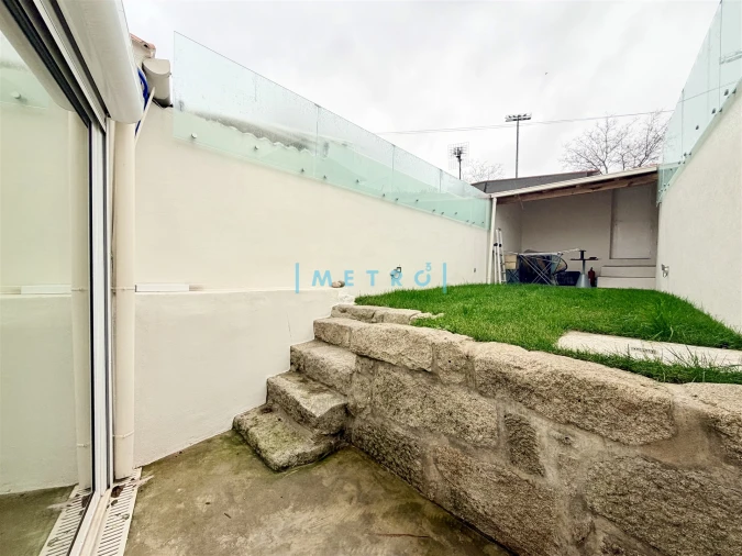 Moradia T1 para Venda em Lordelo do Ouro e Massarelos Foto 13