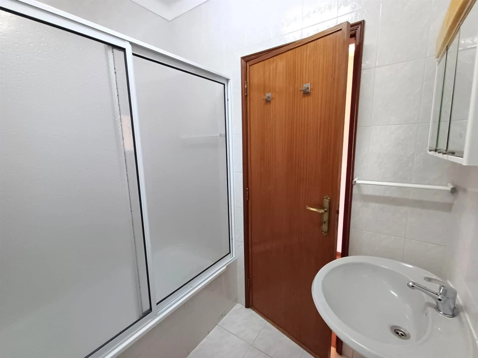 Apartamento T2 para Venda em Buarcos Foto 18