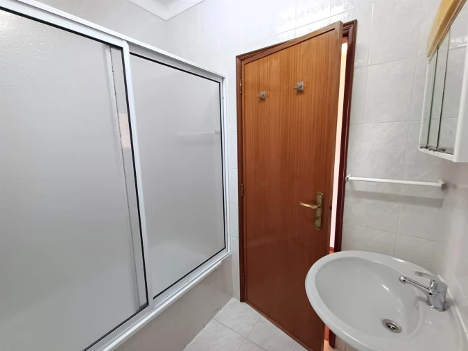 Apartamento T2 para Venda em Buarcos Foto 18