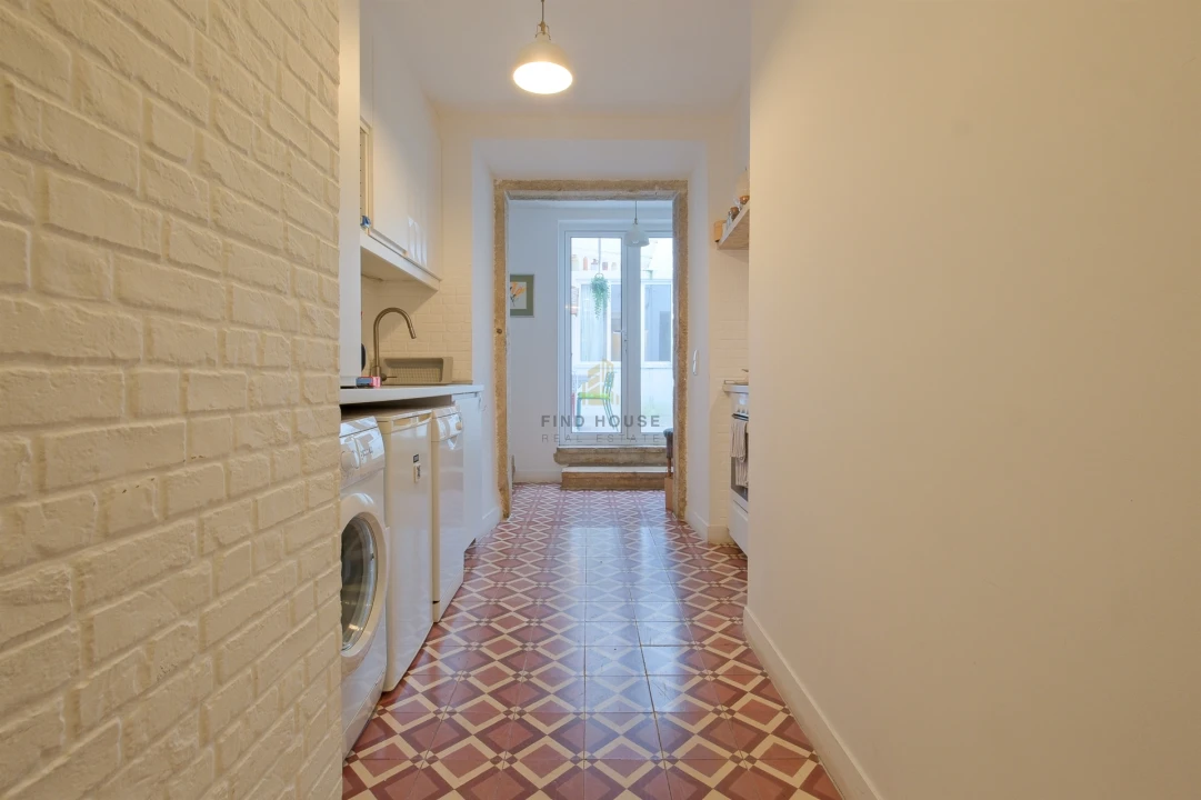 Apartamento T2 para Venda em Santo António Foto 3