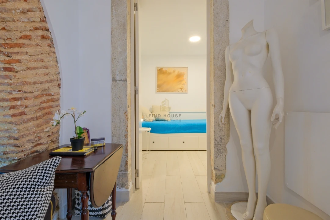 Apartamento T2 para Venda em Santo António Foto 14