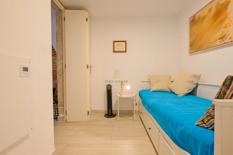 Apartamento T2 para Venda em Santo António Foto 16