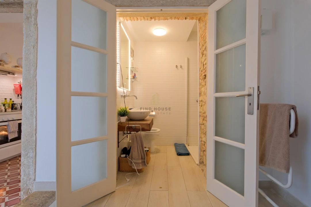 Apartamento T2 para Venda em Santo António Foto 7