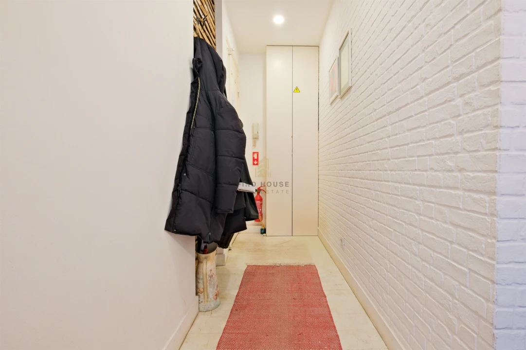 Apartamento T2 para Venda em Santo António Foto 2