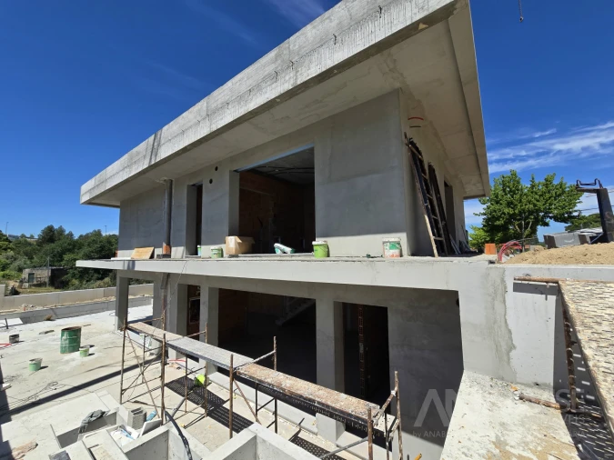 Moradia T4 para Venda em Faíl e Vila Chã de Sá