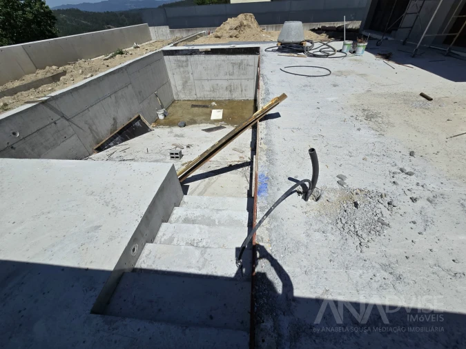Moradia T4 para Venda em Faíl e Vila Chã de Sá Foto 5