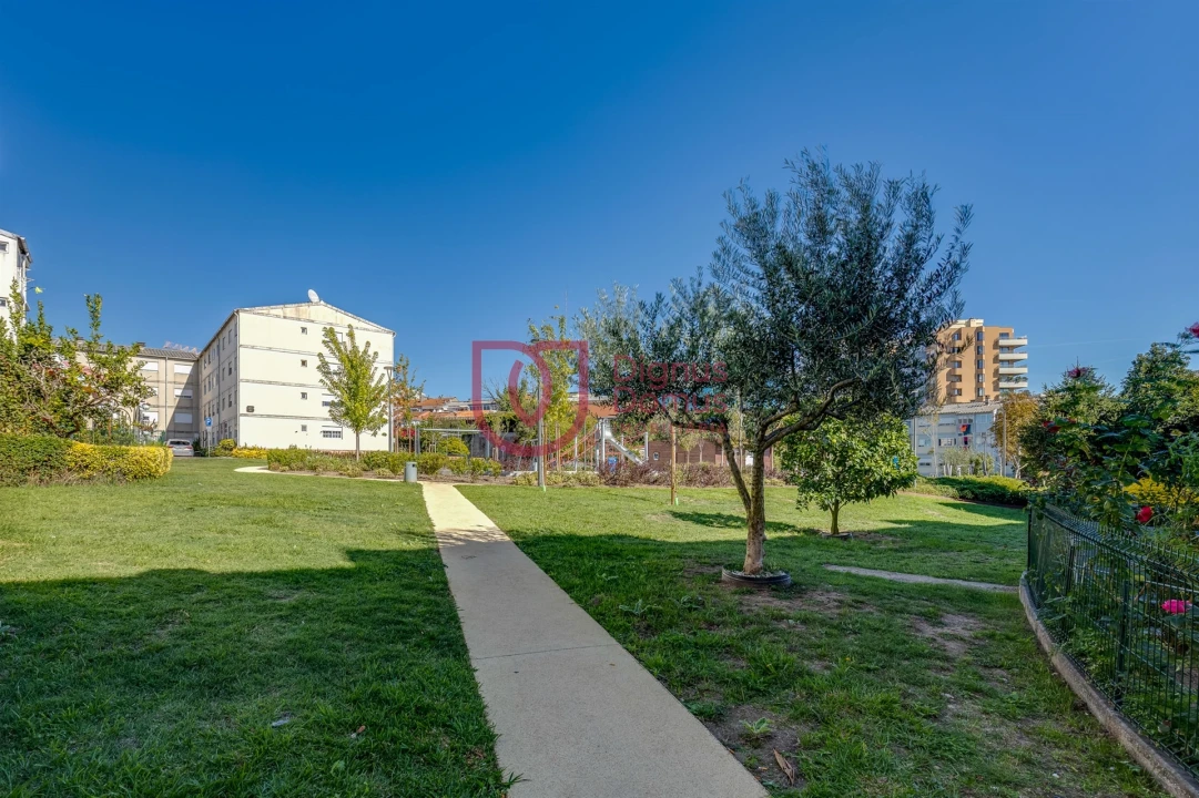 Apartamento T3 para Venda em Lordelo do Ouro e Massarelos Foto 18