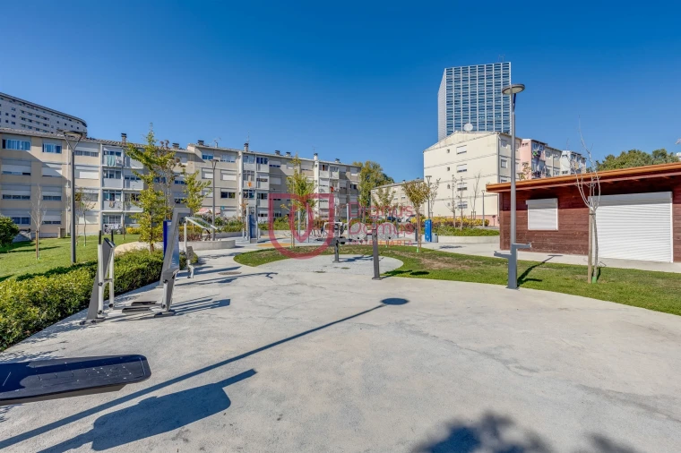 Apartamento T3 para Venda em Lordelo do Ouro e Massarelos Foto 22