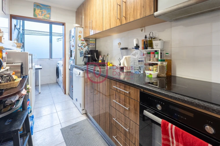 Apartamento T3 para Venda em Lordelo do Ouro e Massarelos Foto 12