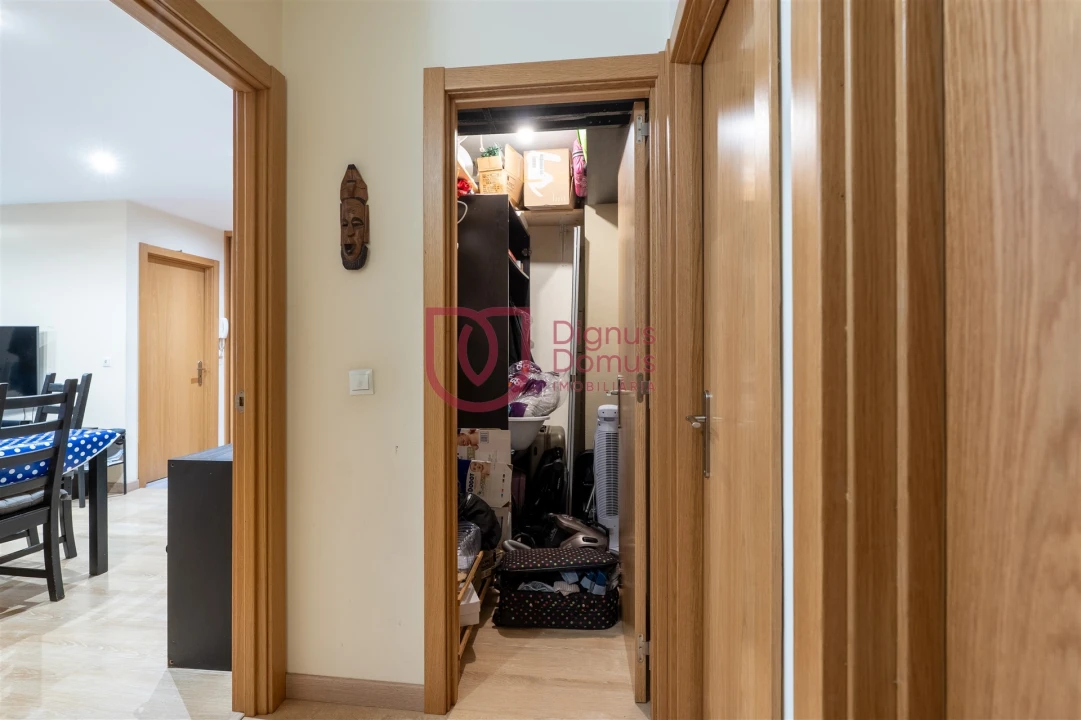 Apartamento T3 para Venda em Lordelo do Ouro e Massarelos Foto 5