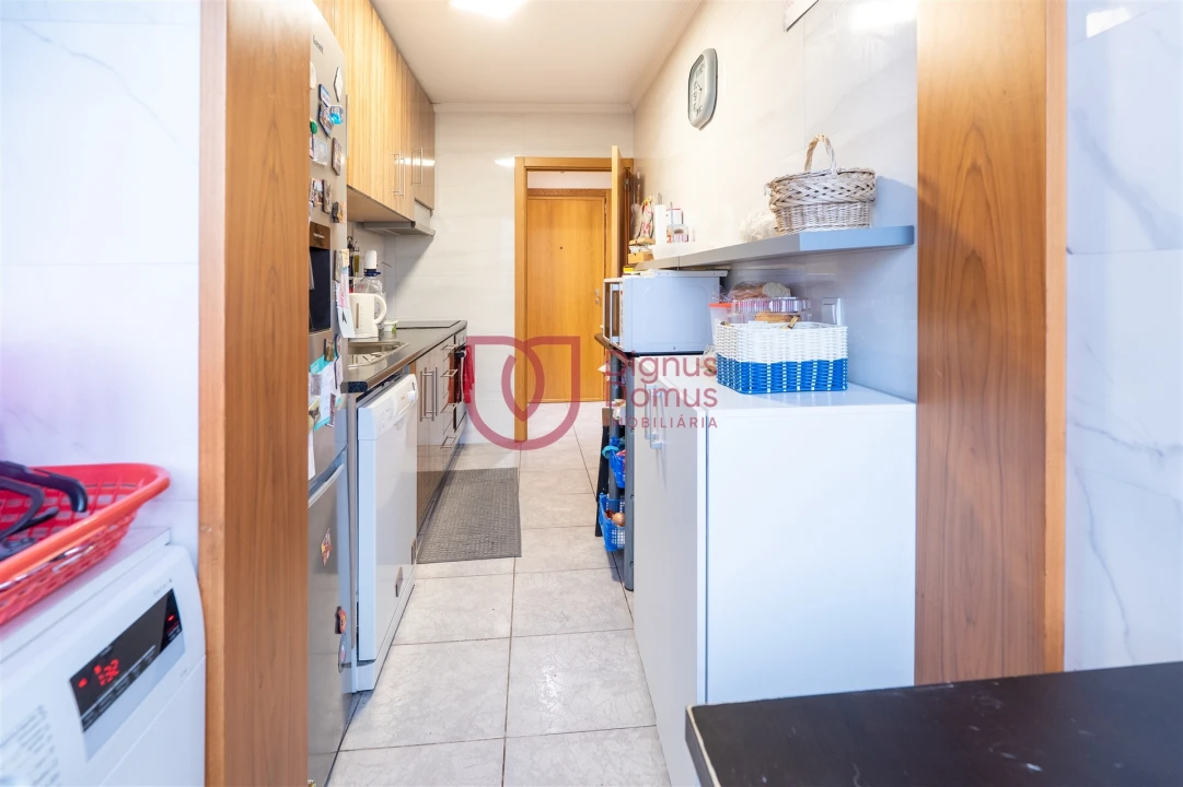 Apartamento T3 para Venda em Lordelo do Ouro e Massarelos Foto 13