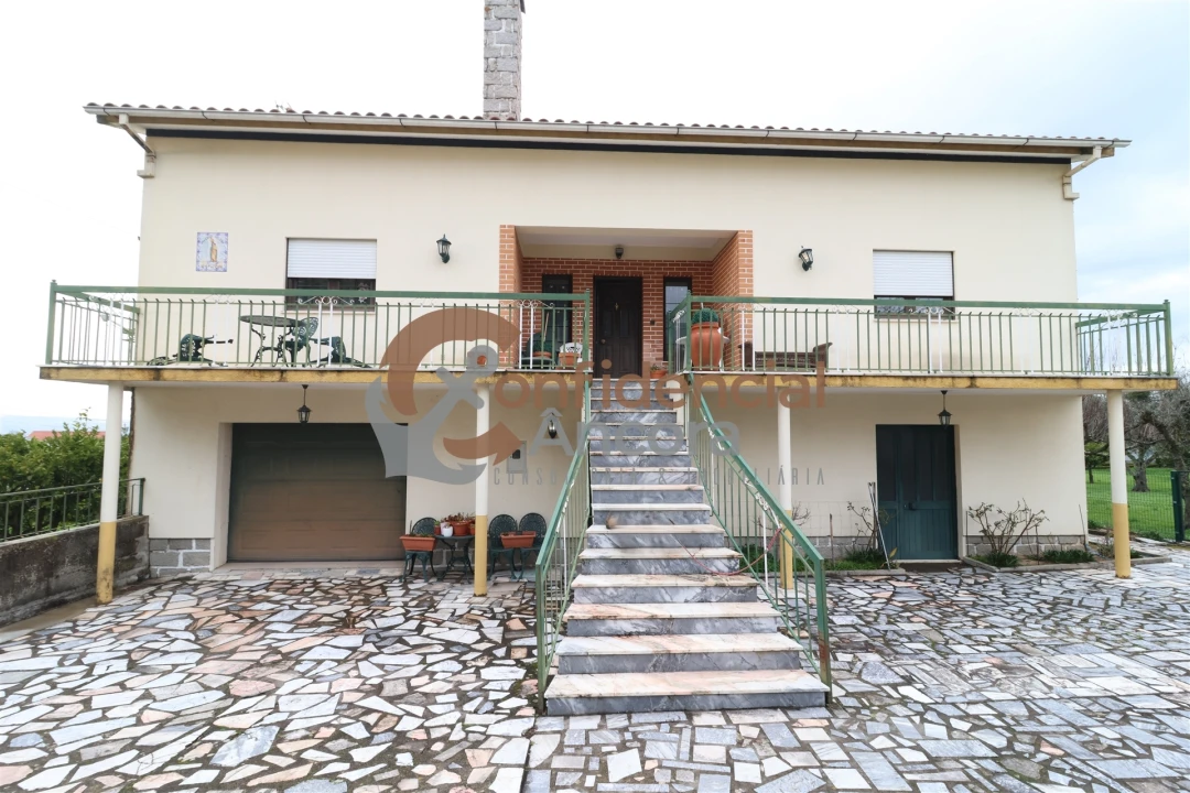 Moradia T3 para Venda em Melo e Nabais Foto 5