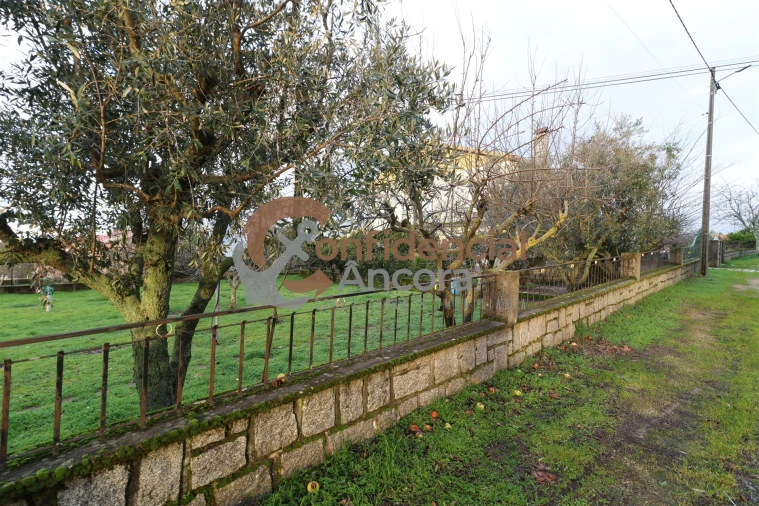 Moradia T3 para Venda em Melo e Nabais Foto 26