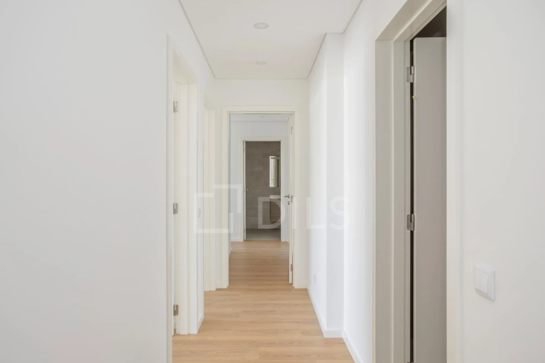 Apartamento T3 para Venda em Faro (Sé e São Pedro) Foto 14