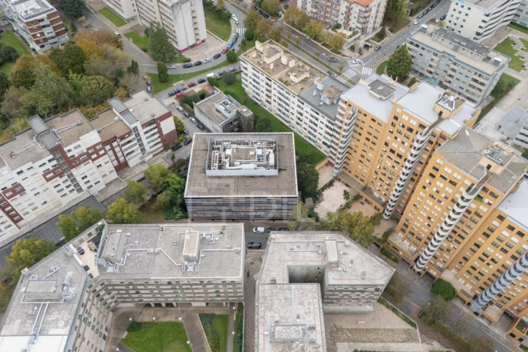 Escritório para Arrendamento em Lordelo do Ouro e Massarelos Foto 22