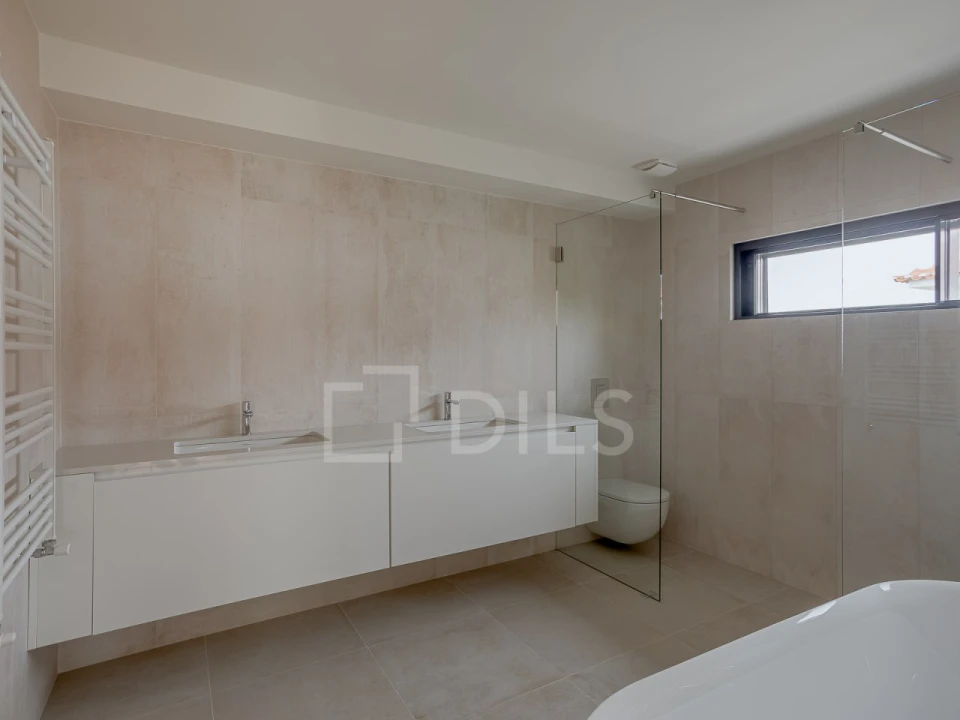 Moradia T4 para Venda em Cascais e Estoril Foto 30